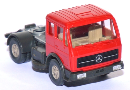 Mercedes-​​​Benz NG 1626 S Solozugmaschine rot