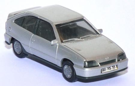 Opel Kadett E GSi silbermetallic