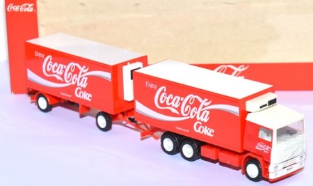 Volvo F12 Kühlkoffer-Lastzug  Coca-Cola rot