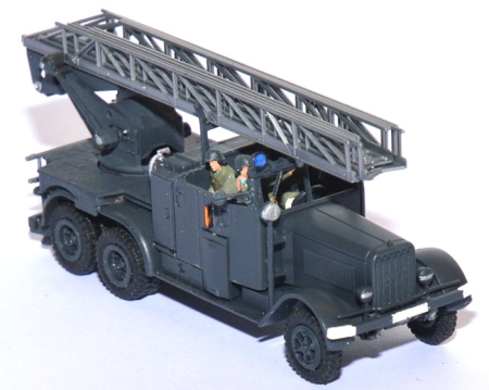 Henschel 33 Drehleiter Feuerwehr Militär