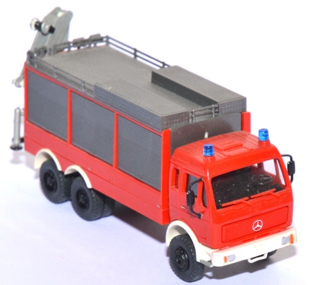Mercedes-​Benz NG Rüstwagen Feuerwehr rot