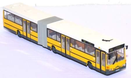 Mercedes-Benz O 405 G Gelenkbus dreitürig BVG