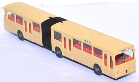 Mercedes-​Benz O 305 Schubgelenkbus hellbeige