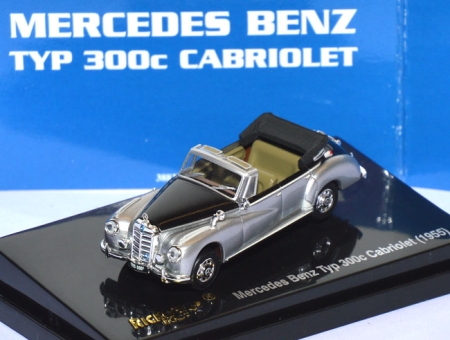 Mercedes-​Benz 300c Cabriolet silber