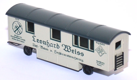 Diesel-Lokomobile mit Baustellenwagen Leonhard Weiss