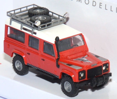 Land Rover Defender Station Wagon Lion 50360