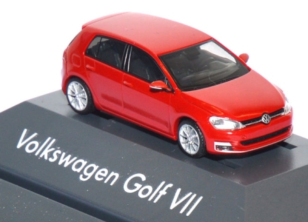 VW Golf 7 4türig rot