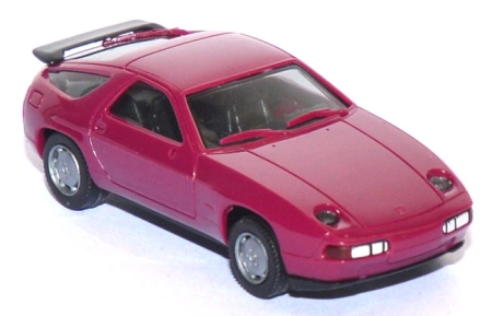 Porsche 928 S4 violett