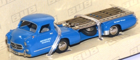 Mercedes-​Benz Renntransporter Blaues Wunder