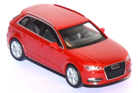 Audi A3 Sport­back (8V) rot