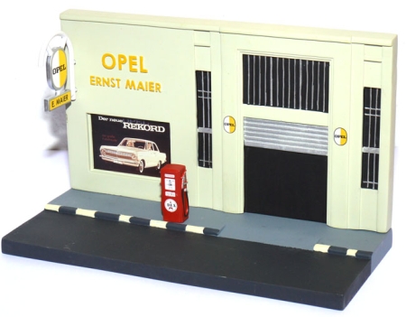 Opel-Werkstatt Ernst Maier Diorama 1:43