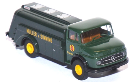 Mercedes-​Benz L 322 Tankwagen MÜLLER & SINNING