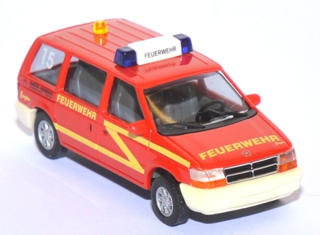 Chrysler Voyager Flughafen-​Feuerwehr Münster/Osnabrück rot 44618