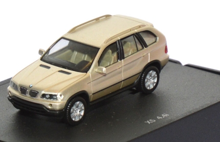 BMW X5 4.4i olivgrünmetallic