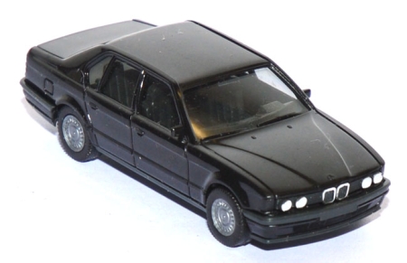 BMW 735i (E32) schwarz