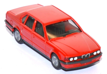 BMW 735i (E32) rot