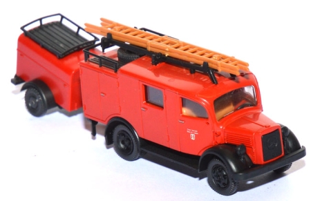 Mercedes-​​​​Benz L 1500 Feuerwehr S LF 8 mit Anhänger