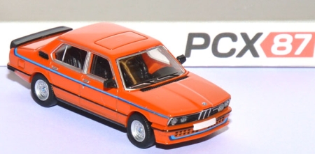 BMW M 535i orange