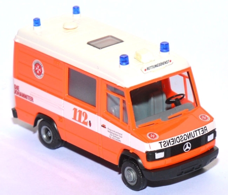 Mercedes-​Benz T2 RTW Die Johanniter Göttingen