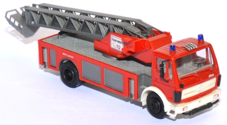 Mercedes-​​​​Benz NG Drehleiter DLK 23/12 SE Metz Feuerwehr rot