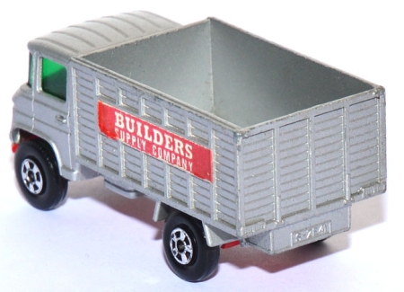 11 Mercedes-Benz Scaffolding Truck