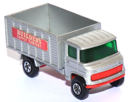 11 Mercedes-Benz Scaffolding Truck