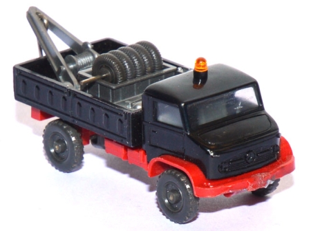 Mercedes-​Benz Unimog U 404 S Werkstattwagen schwarz