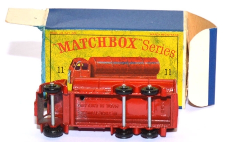 11A E.R.F. Road Petrol Tanker rot