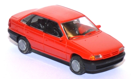 Opel Astra Stufenheck 4türig rot
