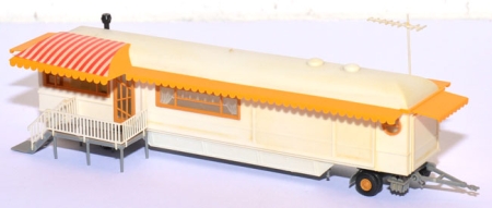 Kaelble Zugmaschine mit Schausteller-Wohnwagen