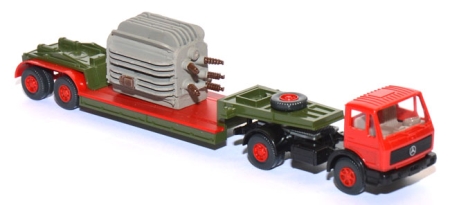 Mercedes-Benz NG Tieflade-Sattelzug mit Trafo