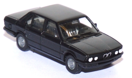 BMW 528i schwarz