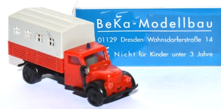 Garant K 30 Mannschaftswagen Feuerwehr rot