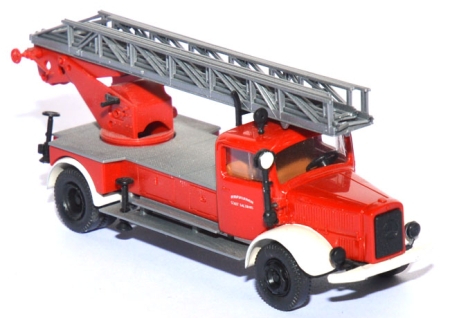 Mercedes-​​​​​Benz L 4500 Drehleiter DL 22 Feuerwehr Salzburg