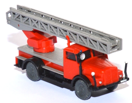 IFA S 4000/1 Kraftfahrdrehleiter Feuerwehr DL 25