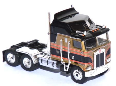 Kenworth K 100 Aerodyne Solozugmaschine gold / schwarz