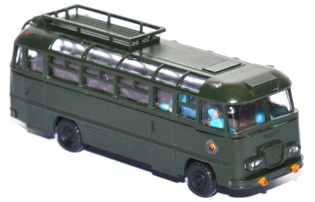 Ikarus 31 Reisebus NVA Militär grün
