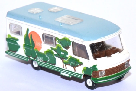 Mercedes-​Benz Hymermobil 660 Wohnmobil Bäume