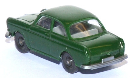VW 1500 Stufenheck laubgrün