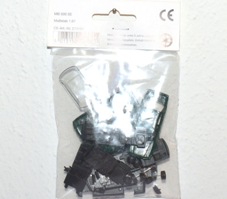 Mercedes-Benz 500 SE dunkelgrün - 3 Stück - Bausatz