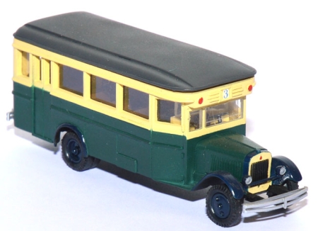 ZIS-8 Reisebus Sowjetunion grün