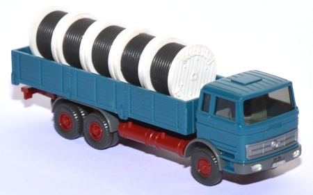 Mercedes-​​​Benz LP 2223 Pritschen-​​​LKW mit Kabeltrommeln