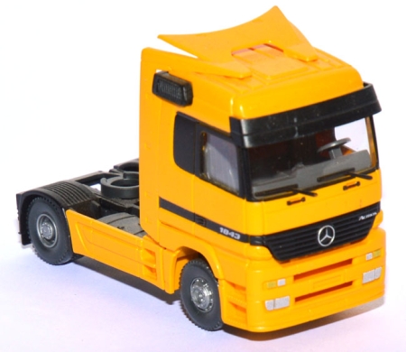 Mercedes-​​Benz Actros 1843 Solozugmaschine gelb