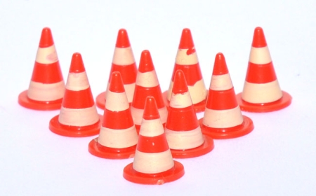 Verkehrsleitkegel - Pylonen - Verkehrshütchen 10 Stück