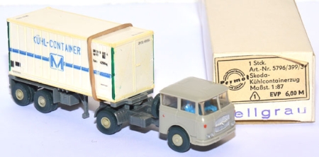 Skoda S 706 RTTN Sattelzug Container 20 ft Kühl-​Container grau