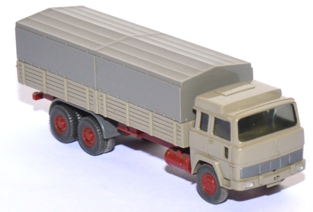 Magirus 235 TE Pritschen-​​​Fernlastwagen olivgrau