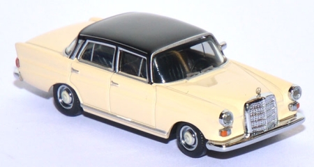 Mercedes-Benz 200 Heckflosse creme