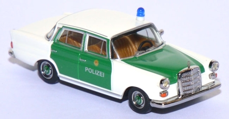 Mercedes-Benz 200 Heckflosse Polizei Hamburg grün