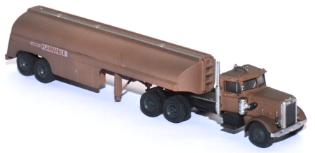 Peterbilt 281 Tanksattelzug Rusty