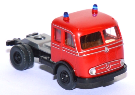 Mercedes-Benz LP 334 Pullman Solozugmaschine Feuerwehr